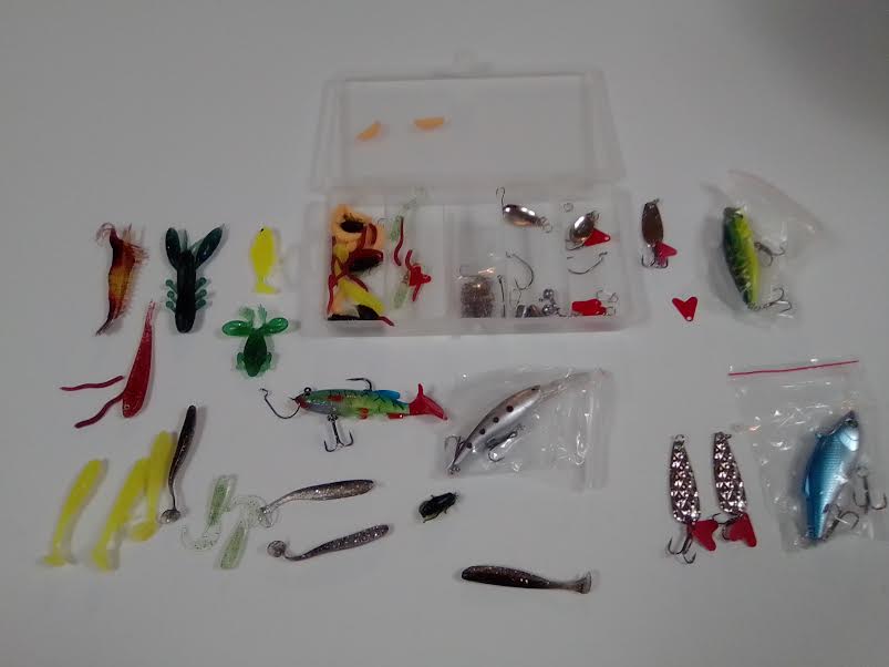 133 Pc Fishing Tackle Set – Spinner Baits, Wobblers, Jigs, Hooks, Sinkers & Storage Box | Freshwater Beginner Kit