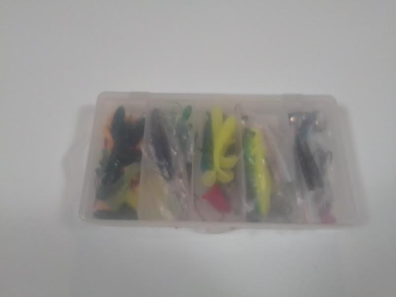 133 Pc Fishing Tackle Set – Spinner Baits, Wobblers, Jigs, Hooks, Sinkers & Storage Box | Freshwater Beginner Kit