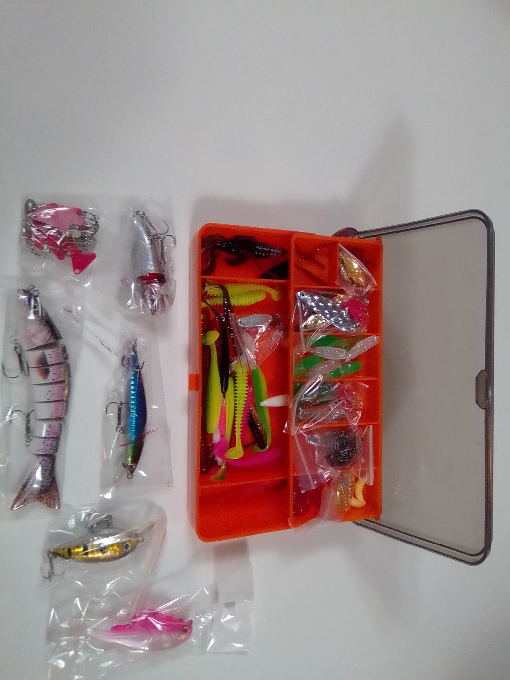 193-Piece Freshwater Fishing Kit – Lures, Hooks, Sinkers & Carry Case